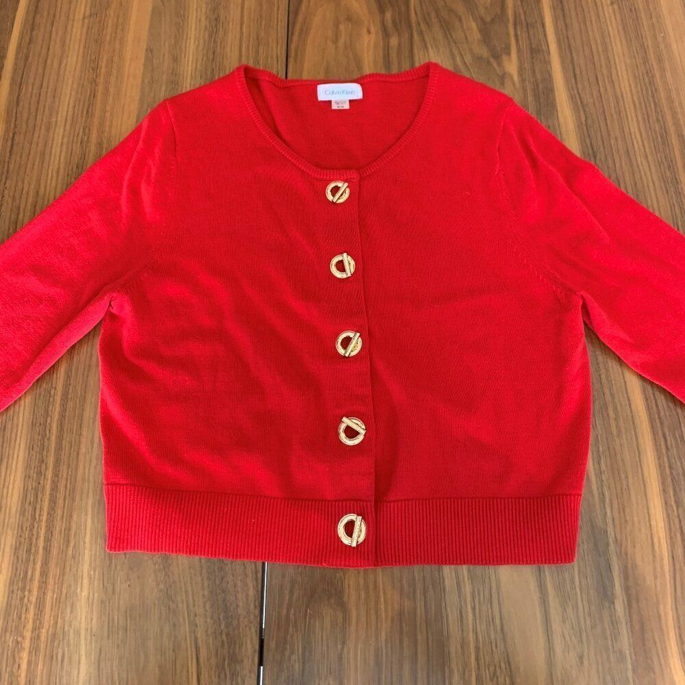 Calvin Klein cardigan, chili pepper red, toggle close, updated silhouette, sz M